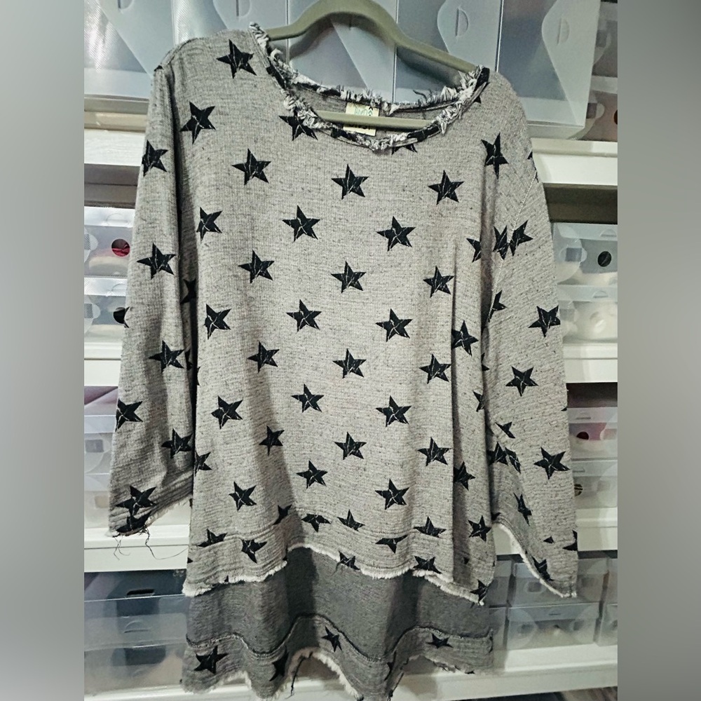 Jaded Gypsy Chic Black Star Patterned Women's Long Sleeve Top